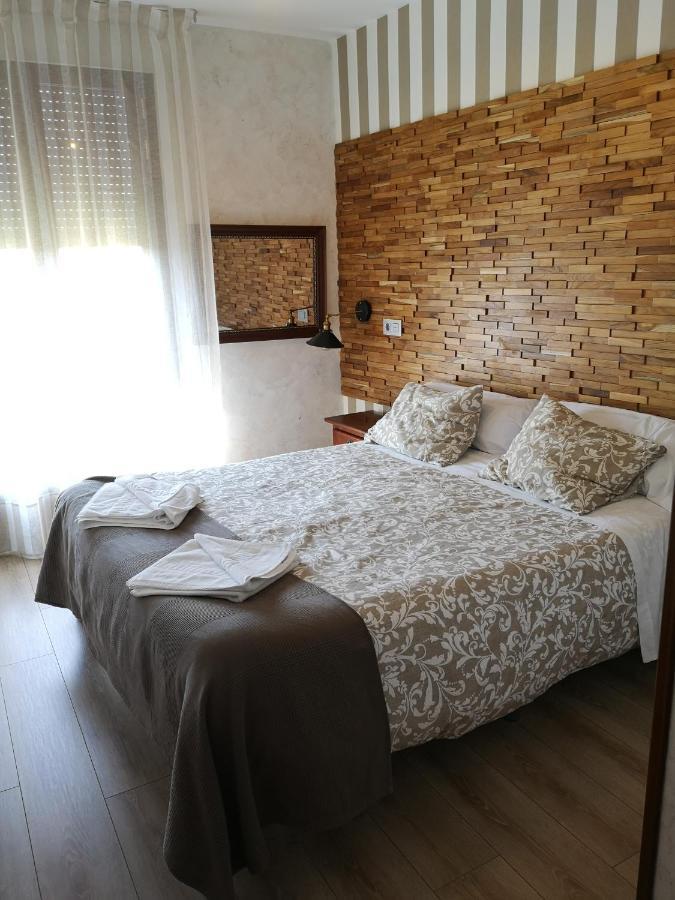 Hostal Juan Bravo Segóvia Exterior foto